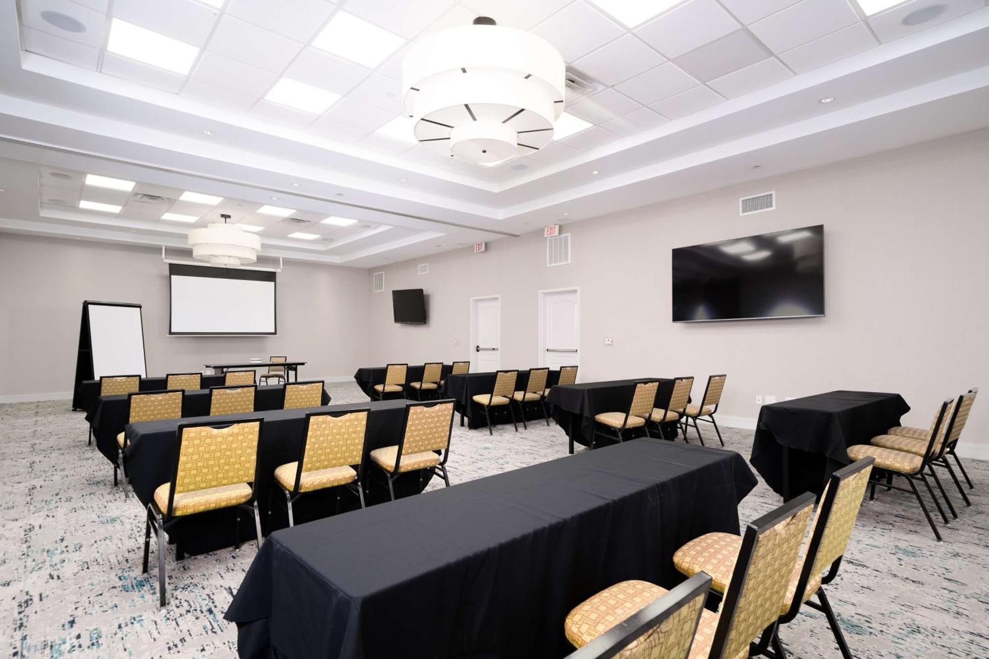 Hilton Garden Inn Houston/Clear Lake Nasa Webster Exterior foto